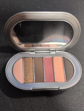 Compact Rose & Neutral Eyeshadow Palette - Women Makeup